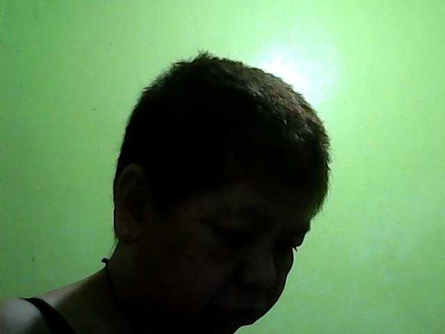 Ringhäälingupildid HornyGranny