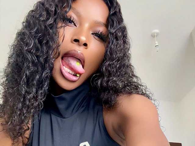 Profiili foto Hornylilbirdie