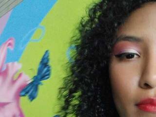 Erootiline videovestlus Hot-Cleo-Vibe