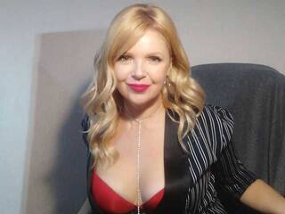 Erootiline videovestlus Hotmidnight