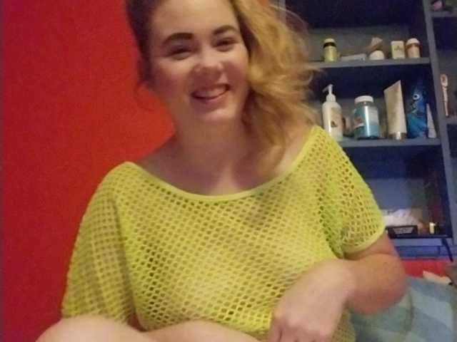 Ringhäälingupildid Hotmomma2b