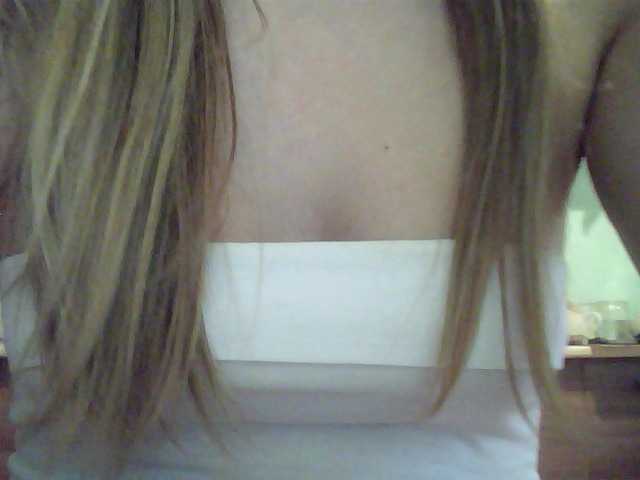 Ringhäälingupildid Hot-stuff-4u