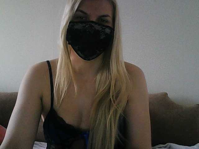 Ringhäälingupildid Hot-stuff-4u