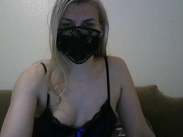 Ringhäälingupildid Hot-stuff-4u