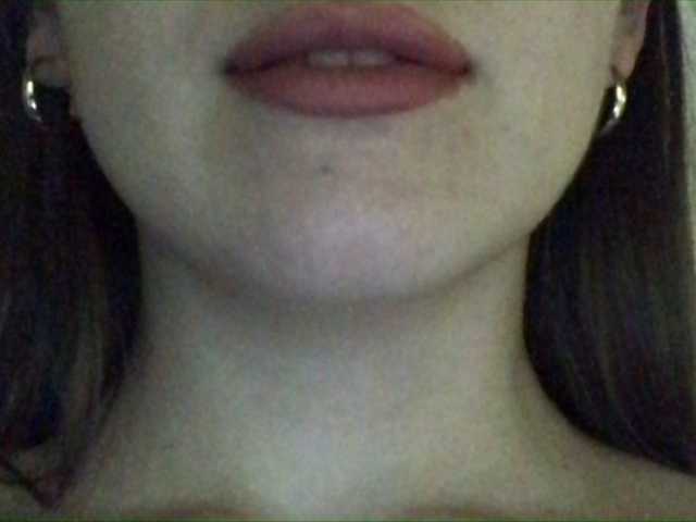 Ringhäälingupildid HottBabe