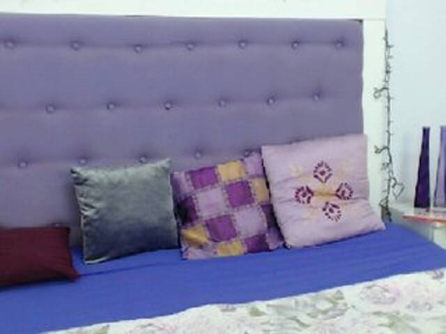 Ringhäälingupildid HottieBadGirl