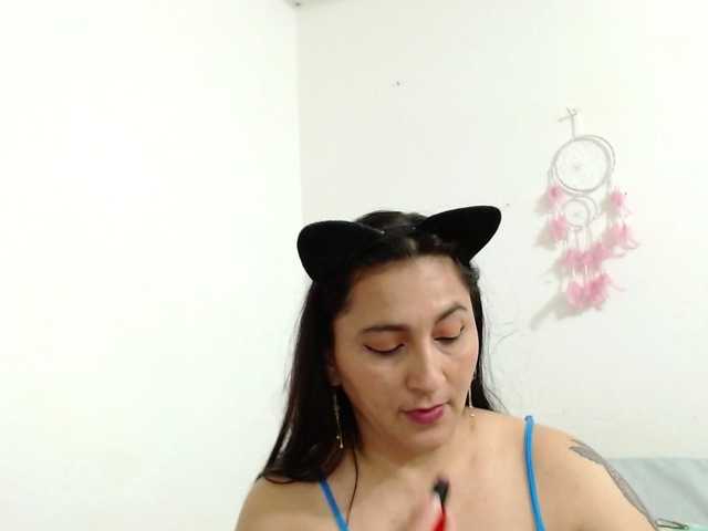Fotod HotxKarina Hello¡¡¡ latina#play naked for 100 tips#boob for 30# make happy day @total Wanna get me naked? Take me to Private chat and im all yours @sofar @remain Wanna get me naked? Take me to Private chat and im all yours @latina @squirt