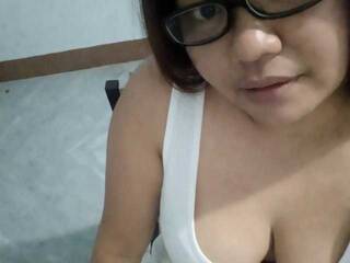 Erootiline videovestlus hotYASSI4U