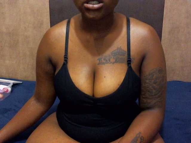 Ringhäälingupildid hugethickt