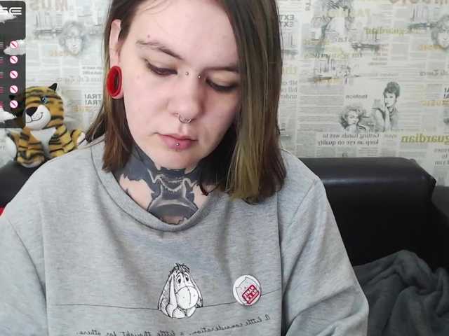 Ringhäälingupildid Icewomanx