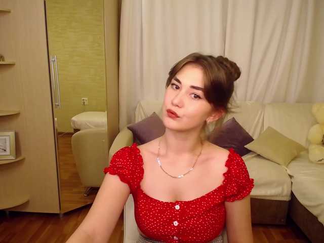 Fotod SweettyLips Hi! Welcome to my room! I will be happy to have fun with you today!) Join us!!