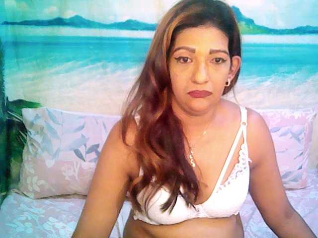 Fotod Indianaqua tip and get my toy vibing as i slowly undress for u guys