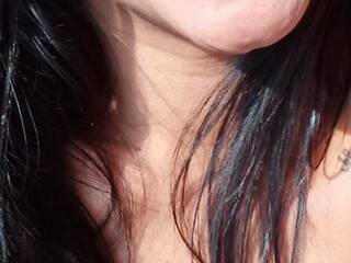 Erootiline videovestlus Indiasuh