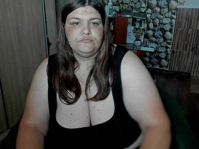 Ringhäälingupildid Ionysexylips69