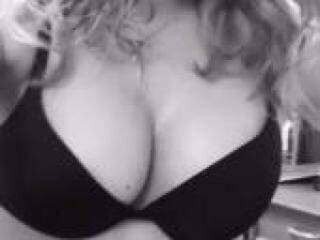 Erootiline videovestlus iriska844