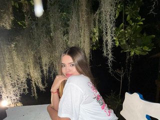 Erootiline videovestlus IsaBeaumont