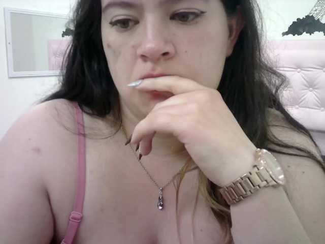Fotod isabellakim91 hi guys let's play for a while until we get to a squir show #bbw #latina #new #anal #lovense #newtoy 10tk c2c 50tk show tits 100tk show pussy 500tk lovense control