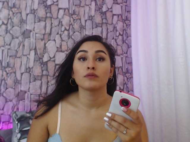 Fotod LauraTovar "Hello guys ♣ I'm new here !!! give me a hot and wet welcome .. masturbate my pussy and cum at goal ♥