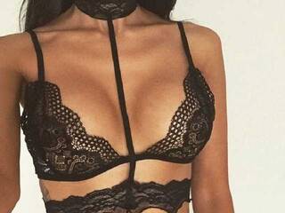 Erootiline videovestlus Jaklina