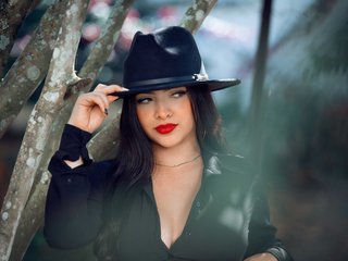 Erootiline videovestlus Jannalatifa