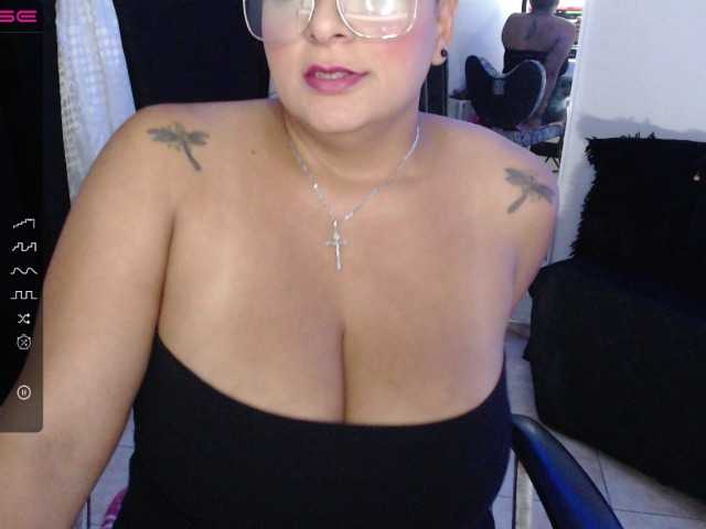 Ringhäälingupildid jenn-sexy