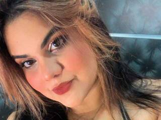 Erootiline videovestlus Jessie-Bellucci