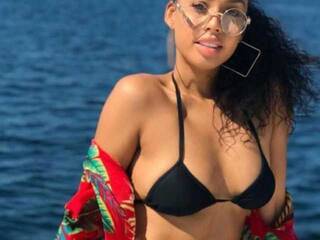 Erootiline videovestlus Jolieculmetisse