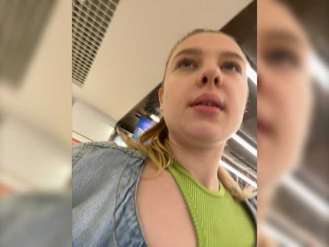 Fotod jucieLussie Hey hey))#nofreerequest For rest)))@remain. Strongest vibro❤️111tkn -130sec❤️1tkn-1sec❤️2tkn-3sec❤️favourite 22❤️33❤️44❤️ tokens only count in general chat. camera surveillance in private.