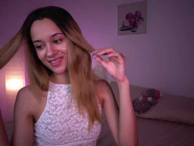 Ringhäälingupildid JuicyyAngel