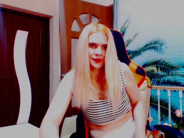Fotod juliahot32 hey guys, welcome here lets get fun ^