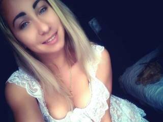 Erootiline videovestlus juliawater