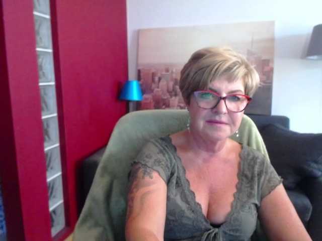 Ringhäälingupildid julieamberx