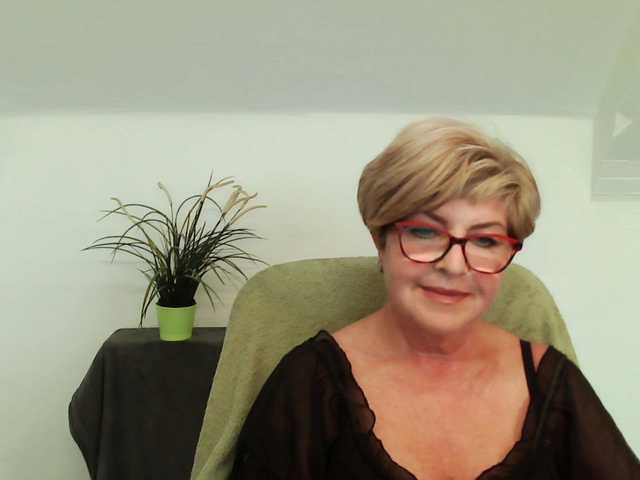 Ringhäälingupildid julieamberx