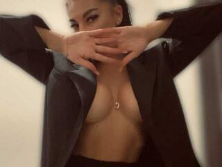 Erootiline videovestlus JulieWerb