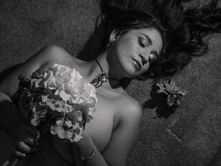 Erootiline videovestlus JuliRobert