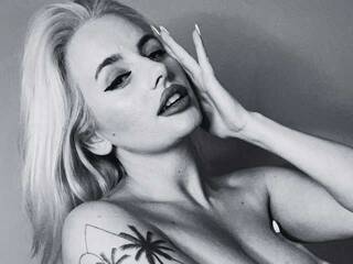 Erootiline videovestlus Kaleicarter