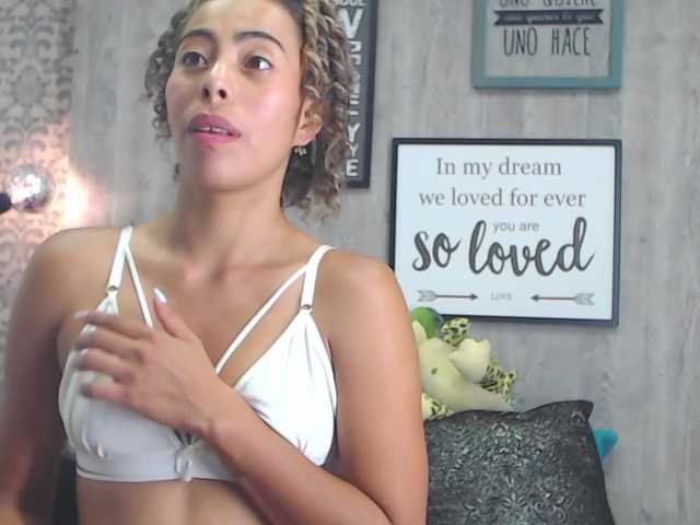 Fotod karla-morelli Lovense: Interactive Toy that vibrates with your Tips #Lovense #Ohmibod #interactivetoy a little fun doesn't hurt you and it makes me very happy !!!!