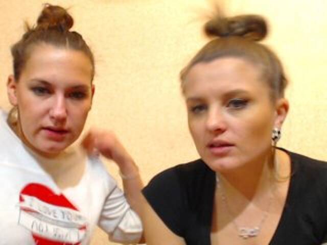 Ringhäälingupildid SEX-THREESOME