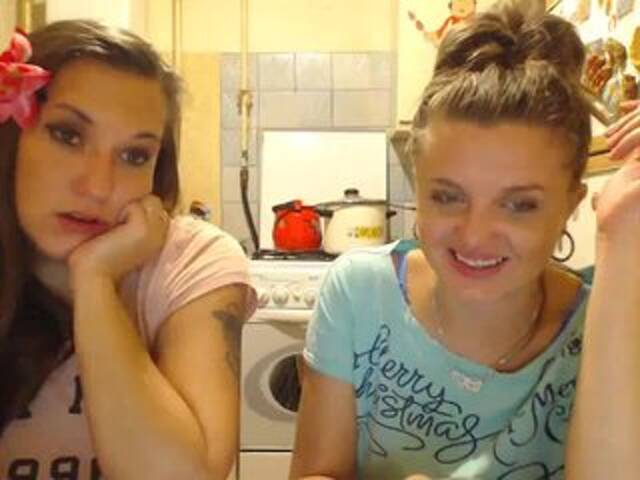 Ringhäälingupildid SEX-THREESOME