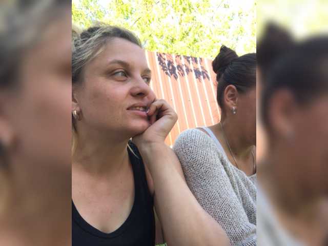 Ringhäälingupildid SEX-THREESOME