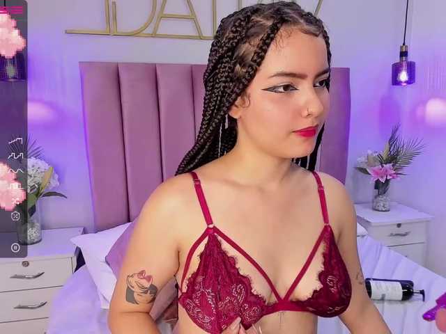 Fotod Kassandra-Reyes @Goal: ღDomi inside my pussy controlled by you 499TKS Every 25TKS I will suck my dildo Ask for my content PROMO ☻