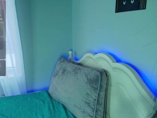 Erootiline videovestlus katerine-Monroe