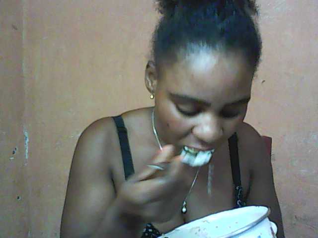 Ringhäälingupildid kattybraid