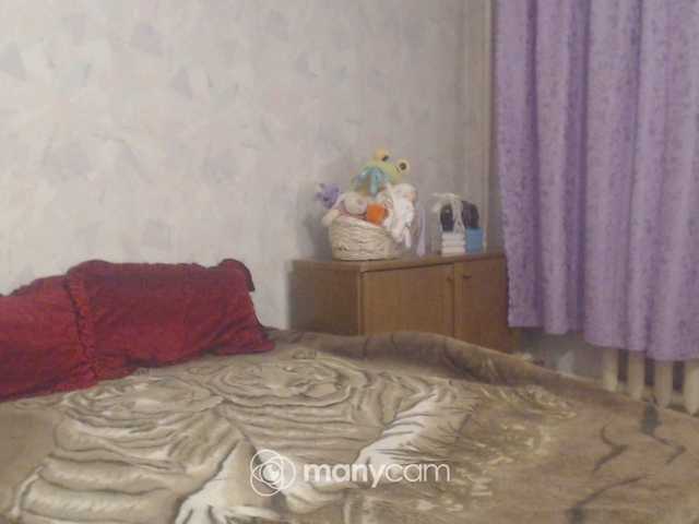 Fotod KedraLuv 10 tok show my body,50 tok get naked,100 tok play with pussy 5 min,toy in group,cam in spy and get naked too))