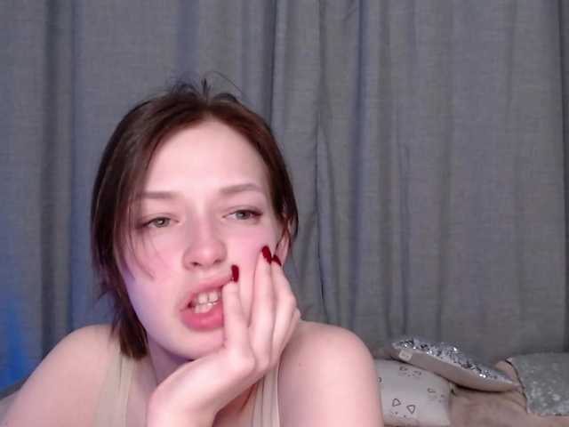Fotod KemiLip Home style! I love doggy style, wet blowjob and play with my anal. Do not be shy!