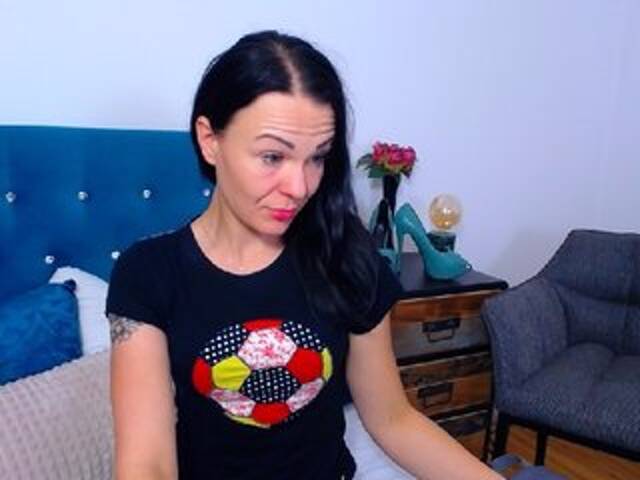 Ringhäälingupildid KendallLUXE