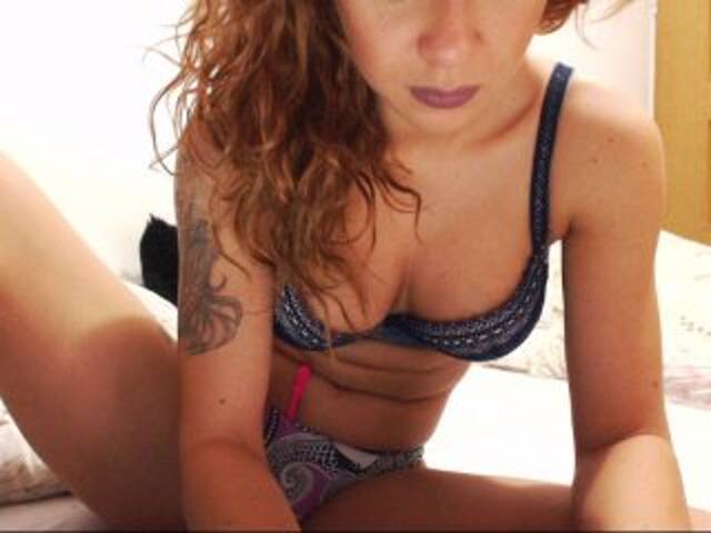 Ringhäälingupildid KeyraDiamond