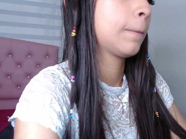 Ringhäälingupildid KhloeFlower