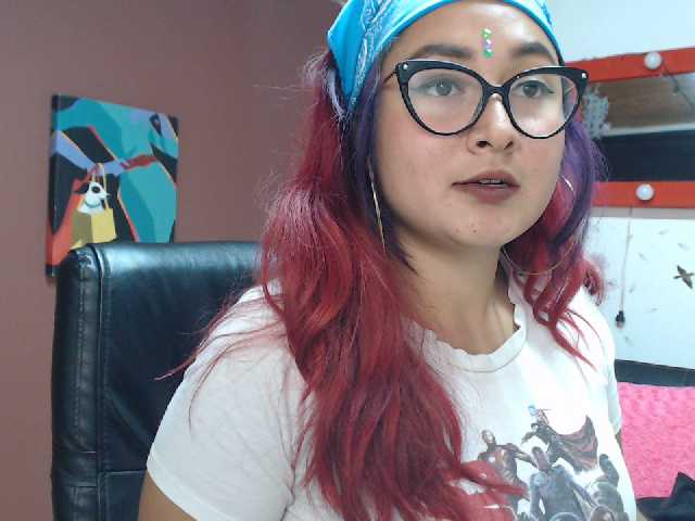 Ringhäälingupildid KhloePinkd