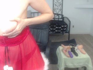 Fotod Kieraxx Lovense BUZZ Me! 20 Tits, 50 Ass, & 100 C2C : 1250 countdown, 390 earned, 860 left until the TOY SHOW!